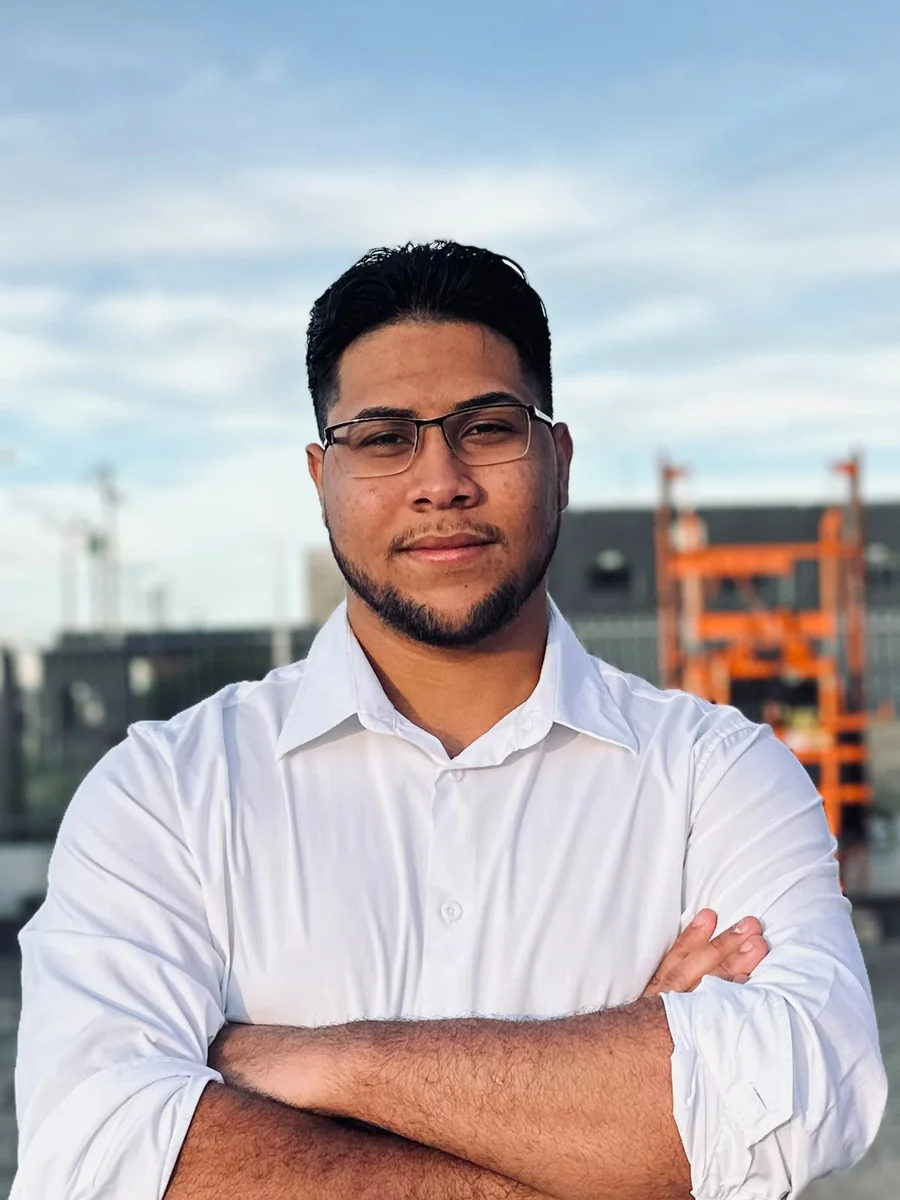 Retrato profissional do fundador da Lumyx Studio